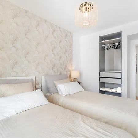 Eldorado 4 Bed Apartment *
